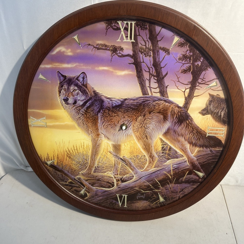 Bradford Exchange Illuminations of the Wild Wolf Stained Glass Wall Clock A2860
